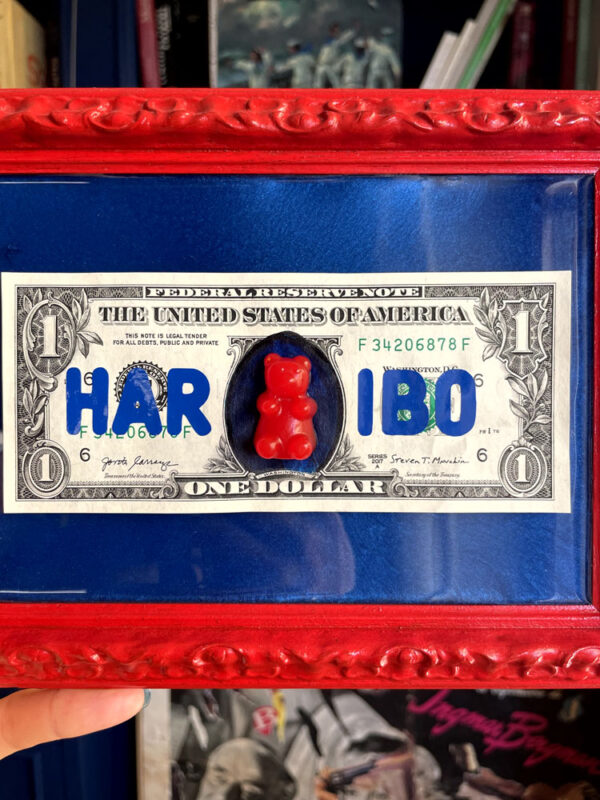 Quadro dollaro Haribo rosso e blu 2