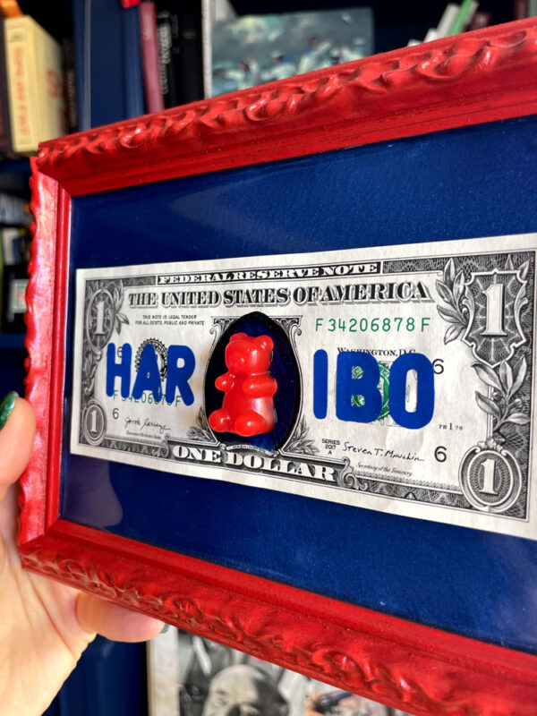 Quadro dollaro Haribo rosso e blu 3