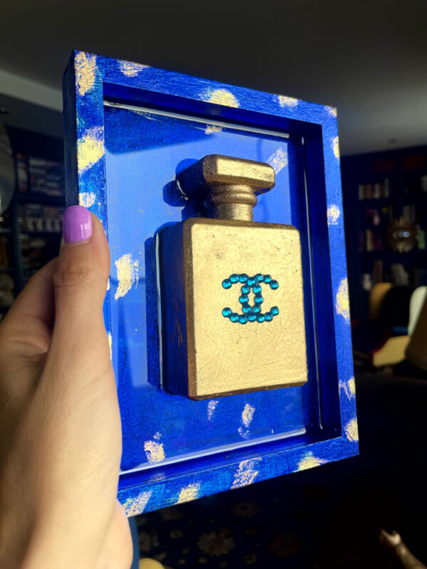 Quadro blu profumo oro Chanel 4