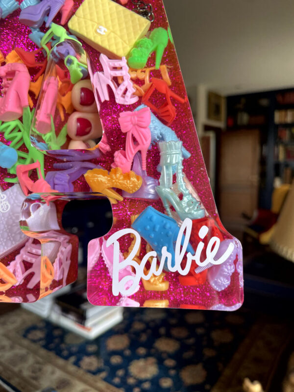 Lettera gigante A scarpe e borse barbie 3