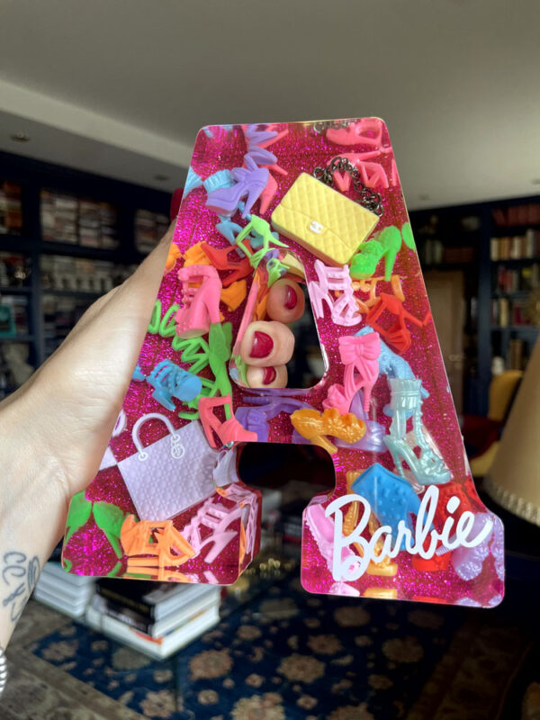 Lettera gigante A scarpe e borse barbie 6